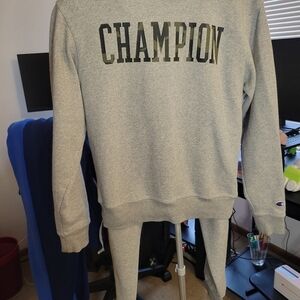 Champion sweatsuit